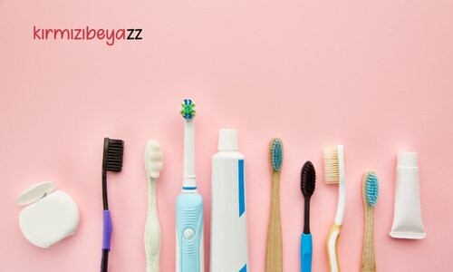 Sağlıklı Bir Gülüşün Temeli: Günlük Ağız ve Diş Bakımı Rutini Nasıl Olmalı?