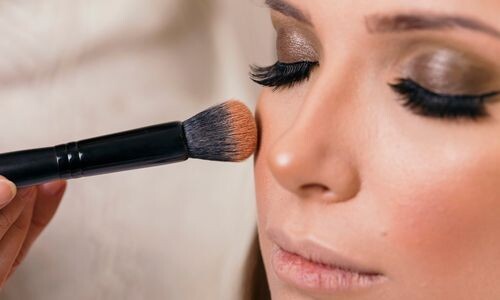 Mutlaka Alınması Gereken Makyaj Malzemeleri